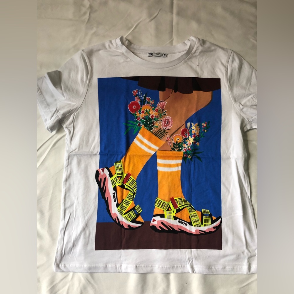Zara Basic Tee size small